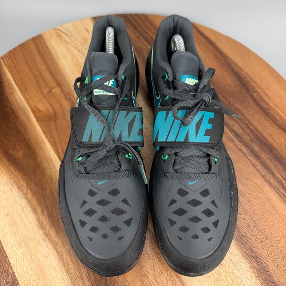 Athletic_Shoes